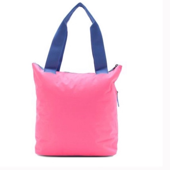 NIKE RADIATE TOTE BAG, BLUE/PINK, LARGE - Picture 4 of 8